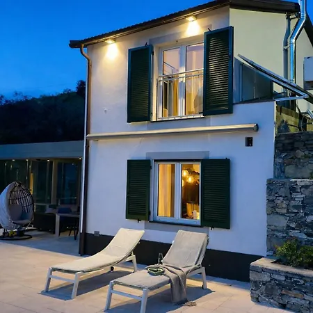Casa Liguria - Freistehendes - 5 Gehminuten Zum - Zwischen Portofino, Sestri Levante, Cinque Terre! Σπίτι διακοπών *